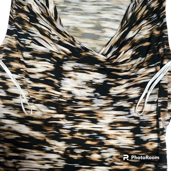 Calvin Klein Scoop Neck Sleeveless Tank Top - Picture 6 of 7